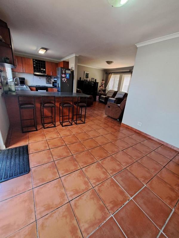 3 Bedroom Property for Sale in Vredekloof East Western Cape